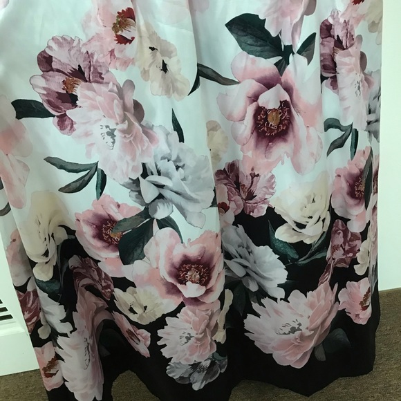 Prom dress - Picture 4 of 5